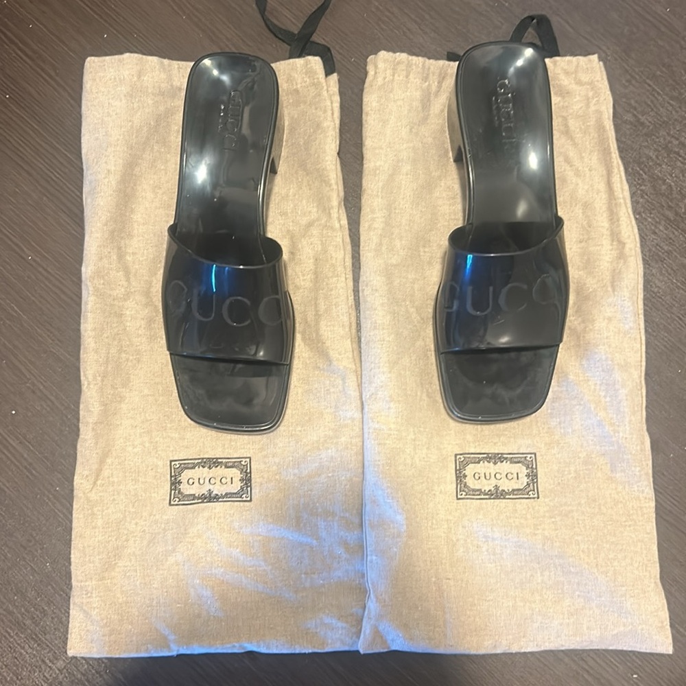 Gucci swim sliders block mini heel